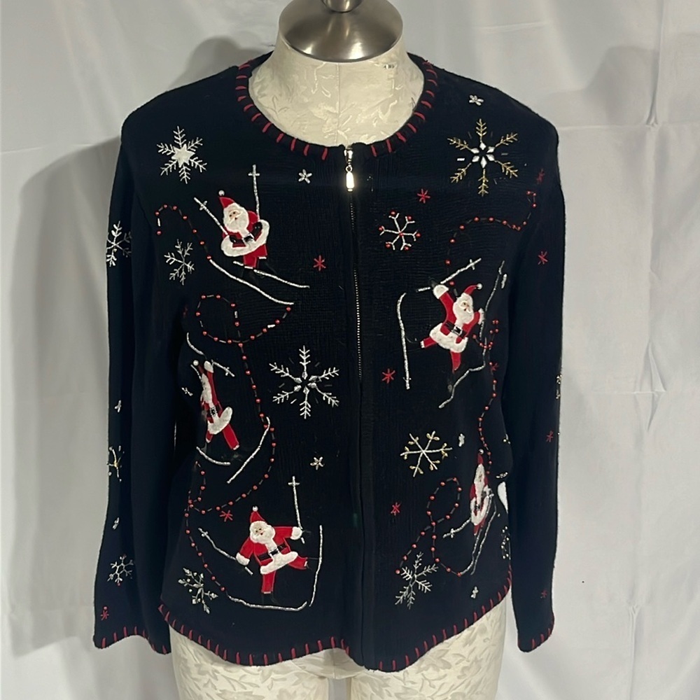 Designers originals studio women’s Christmas full zip up sweater size large.